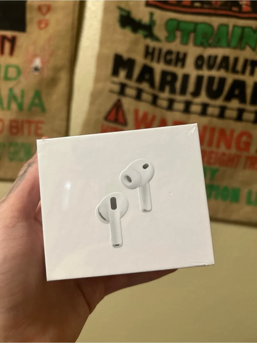 Apple AirPods Pro (White) - brand new